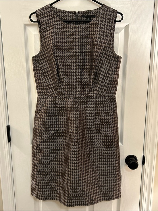 Banana Republic Dresses & Skirts - Banana Republic Brown Houndstooth Midi Sheath Dress size 10